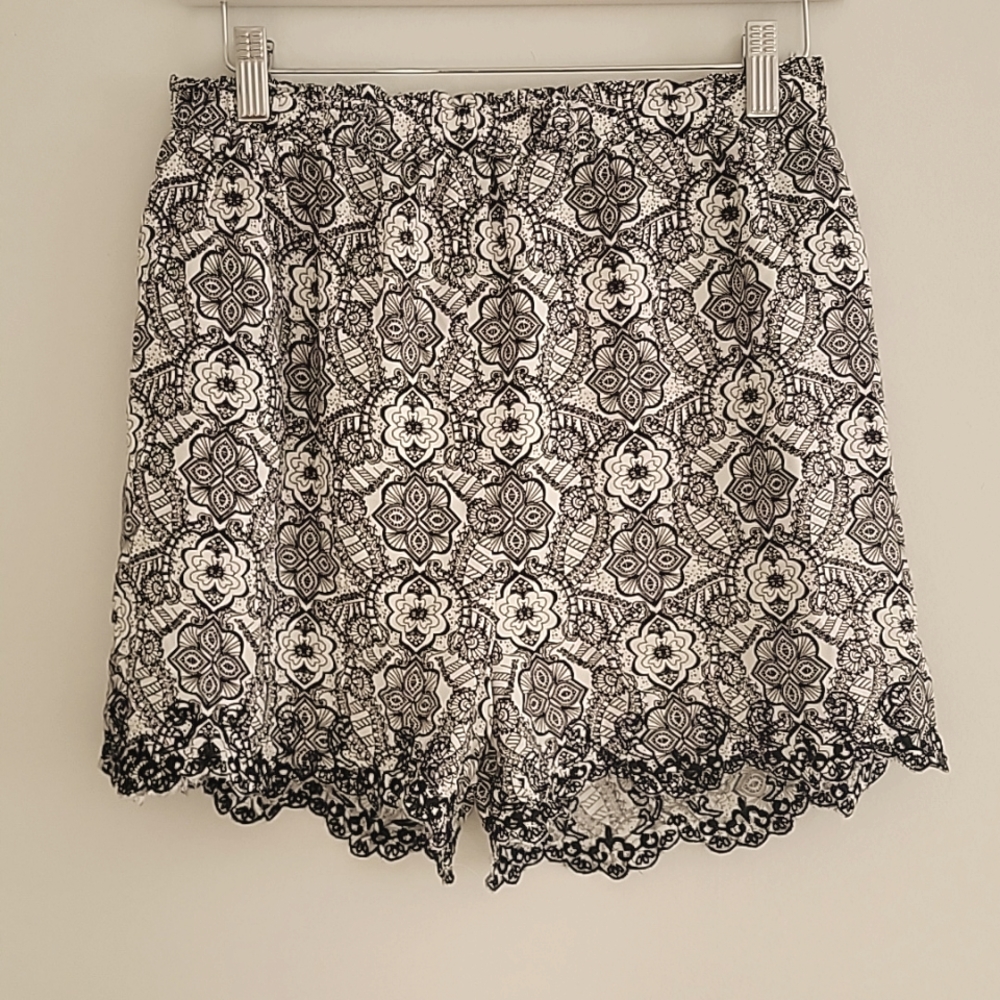 Blue Rain, elastic waist dress shorts, large